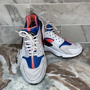 2018 VGUC Nike Air Huarache Run Vast Grey Black Rush Coral Size 8.5 Sneakers